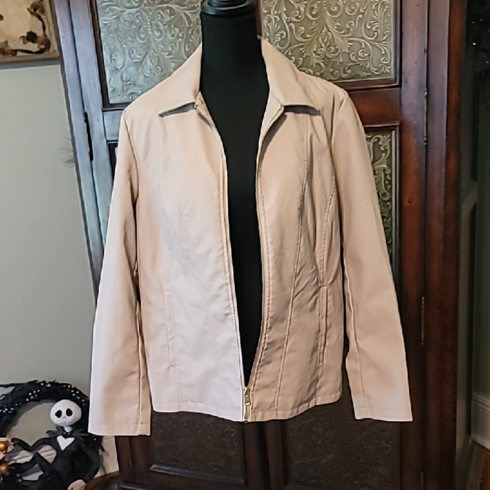 Baccini Women's Tan Utility Jacket